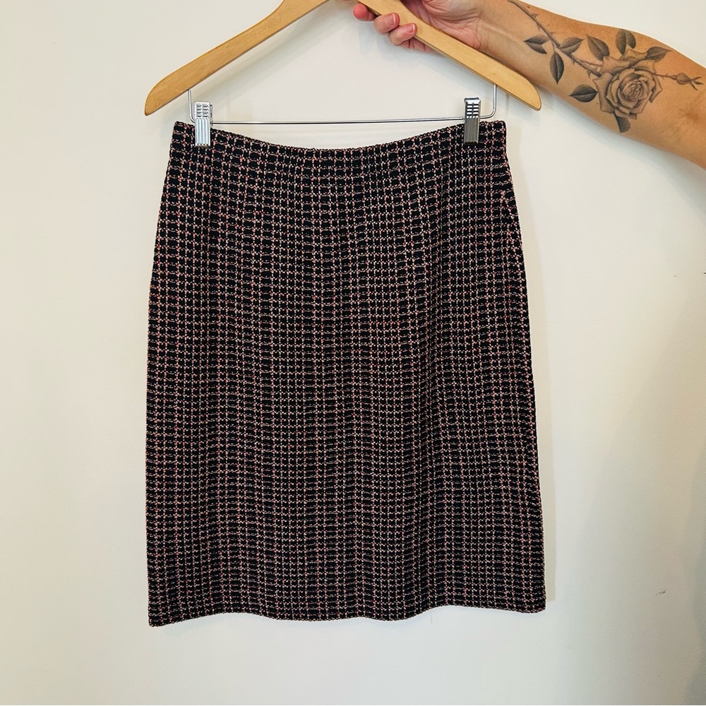 St. John Black and Pink Knit Pencil Skirt